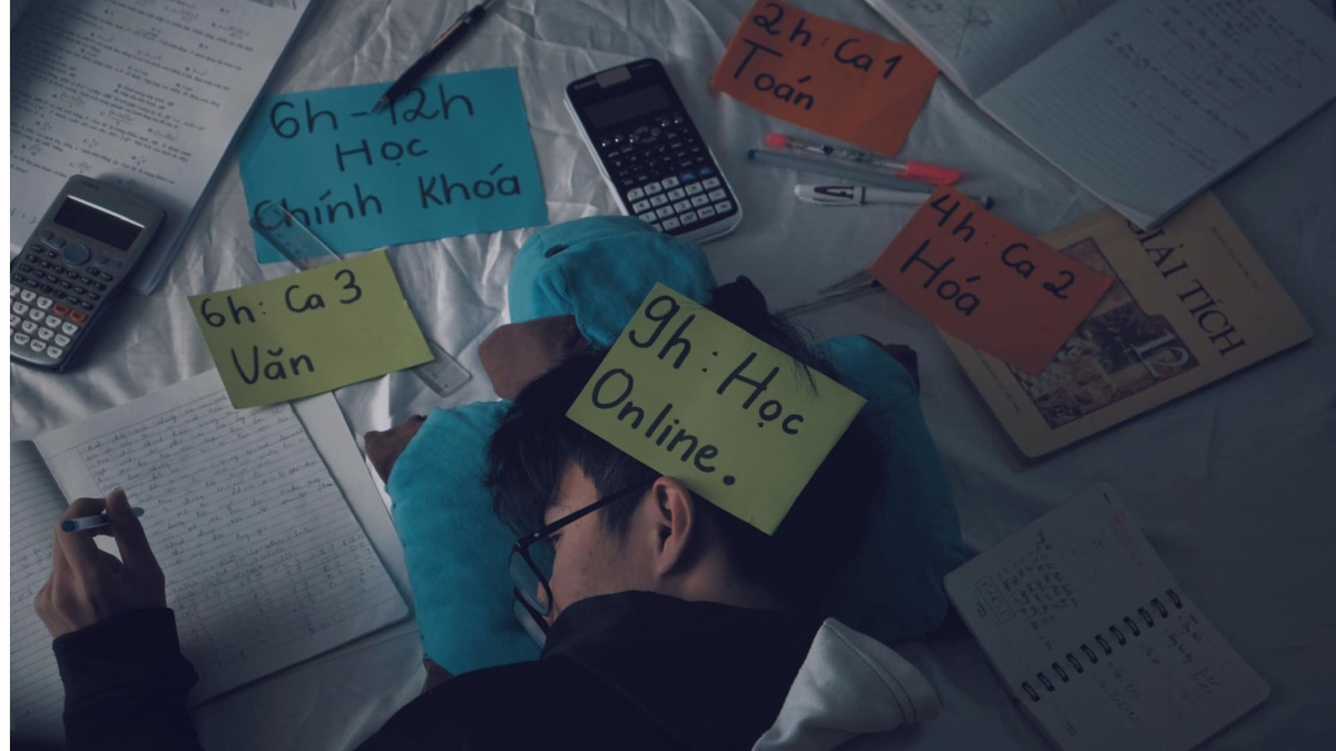 Cân bằng tâm lý mùa thi: Khi cha mẹ thôi áp đặt, thầy cô tích cực đồng hành